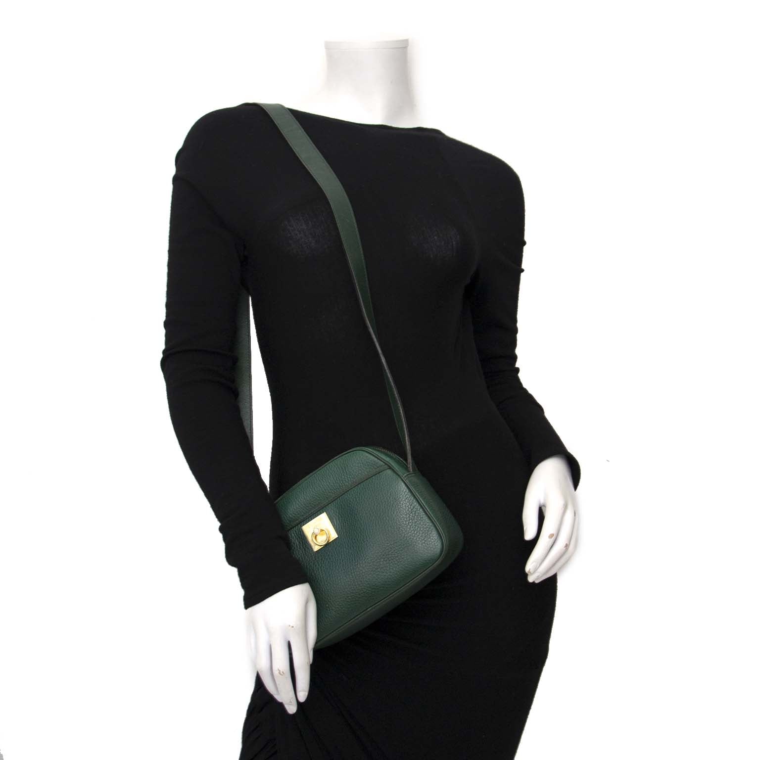 acheter en ligne seconde main Céline Green Leather Crossbody Bag