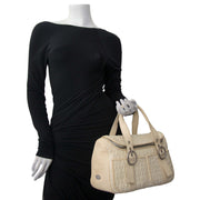 Buy authentic Celine handbag at the best price at Labellov. Safe and secure shopping. Koop tweedehands authentieke Celine handtassen bij Labellov in Antwerpen. Celine Quilted Creme Front Pocket Handbag