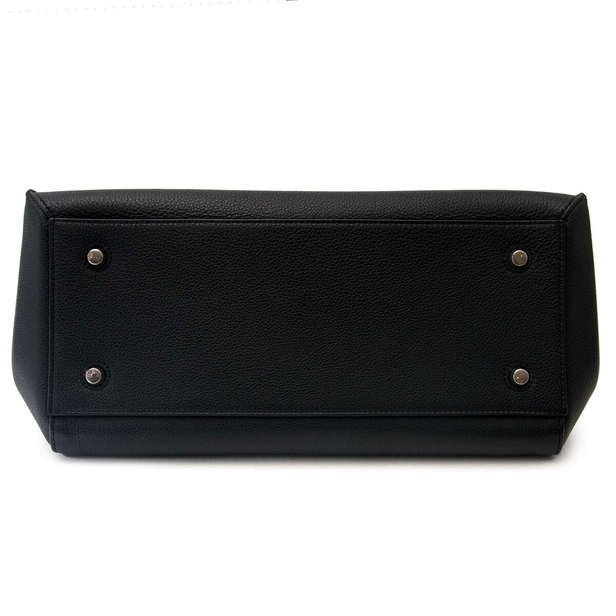 Kaufen Sie eine authentische Céline Black Edge Tasche zum richtigen Preis im Vintage-Webshop von LabelLOV. Sicherer Online-Einkauf.