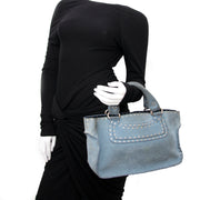 Vintage Céline light blue suede Boogie Bag for the best price at Labellov webshop. Safe and secure online shopping with 100% authenticity. Vintage Céline bleu suede Boogie Bag pour le meilleur prix.