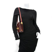 Achetez maintenant le Céline Burgundy Crossbody Bag en ligne www.labellov.com, des prix raisonnables et vintage.