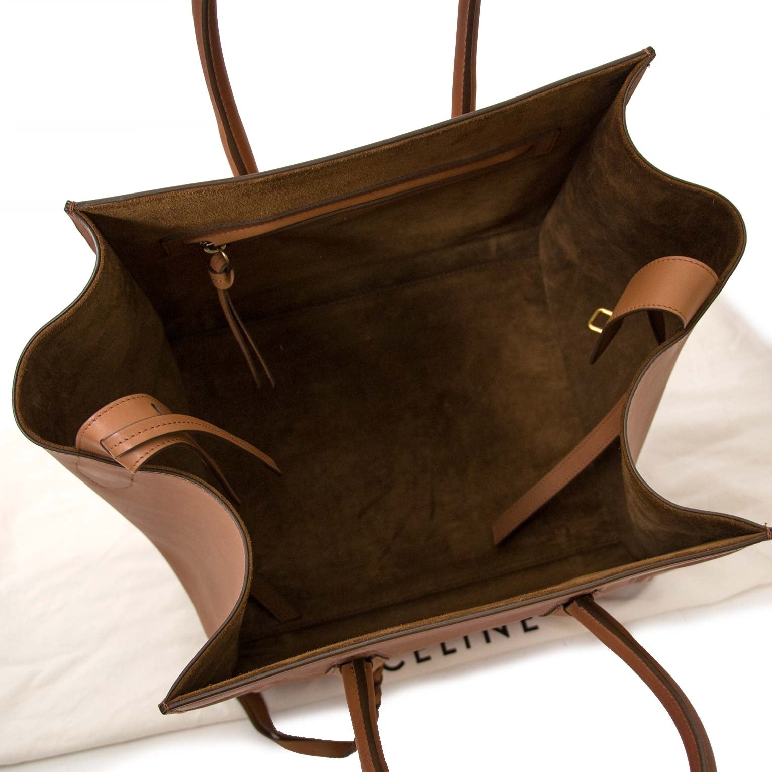 luxury tweedehands Celine Medium Mat Calfskin Cognac Phantom Bag