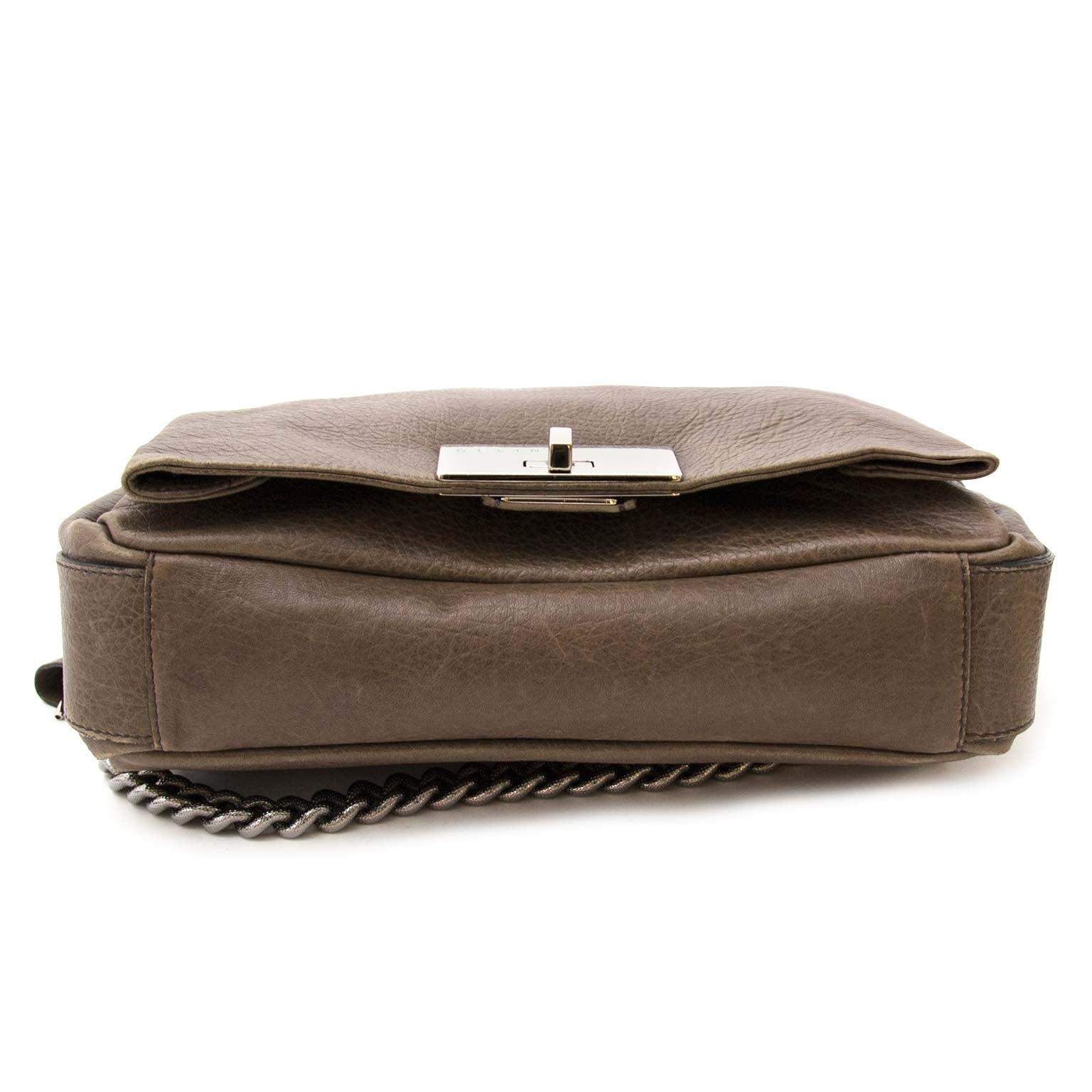 Koop authentieke Céline tassen nu online bij Labellov vintage webshop