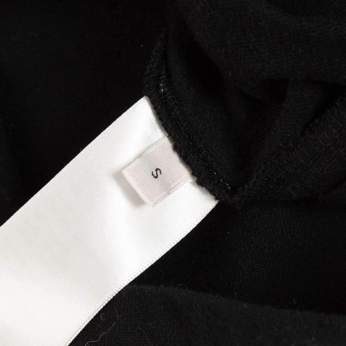 shop 100% authentic second hand Celine Black Cropped T-shirt - Size S on Labellov.com