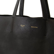 Celine Black Tote Bag. Buy authentic Celine bag at Labellov. Koop authentieke tweedehands Celine handtassen bij Labellov.