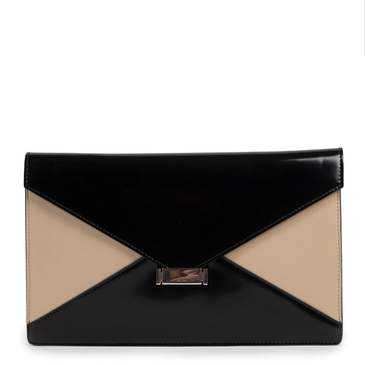 Achetez un authentique Céline leather diamond clutch d'occasion au juste prix.