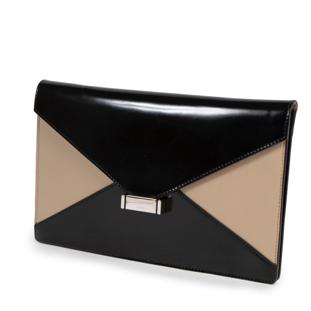 Koop authentieke tweedehands Céline zwarte lederen Diamond Clutch met juiste prijs.
