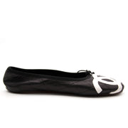 Acheter des Chanel Cambon Black Ballet Flats - size 39 en ligne chez Labellov