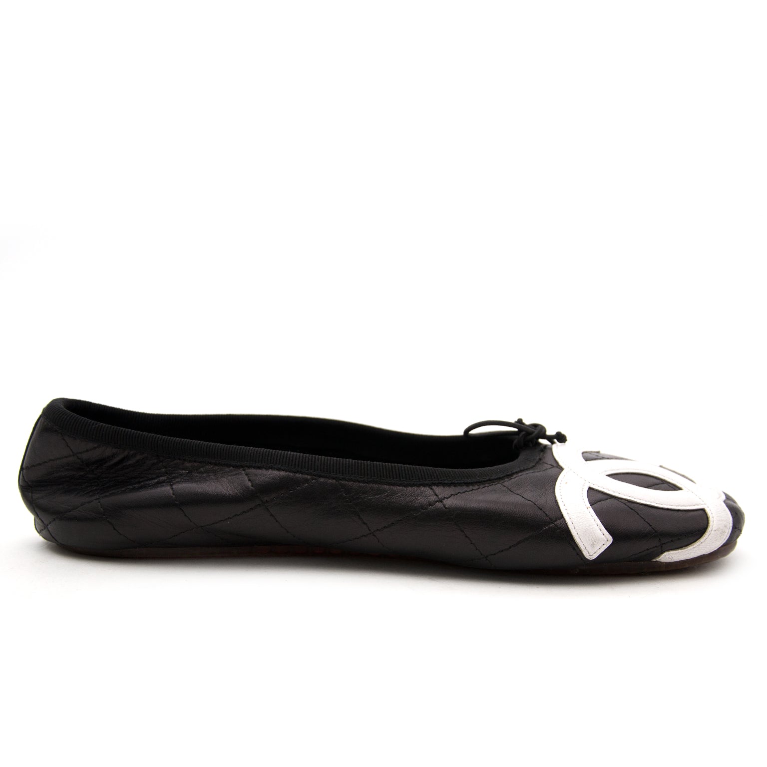 Chanel Cambon Black Ballet Flats en ligne chez Labellov.com