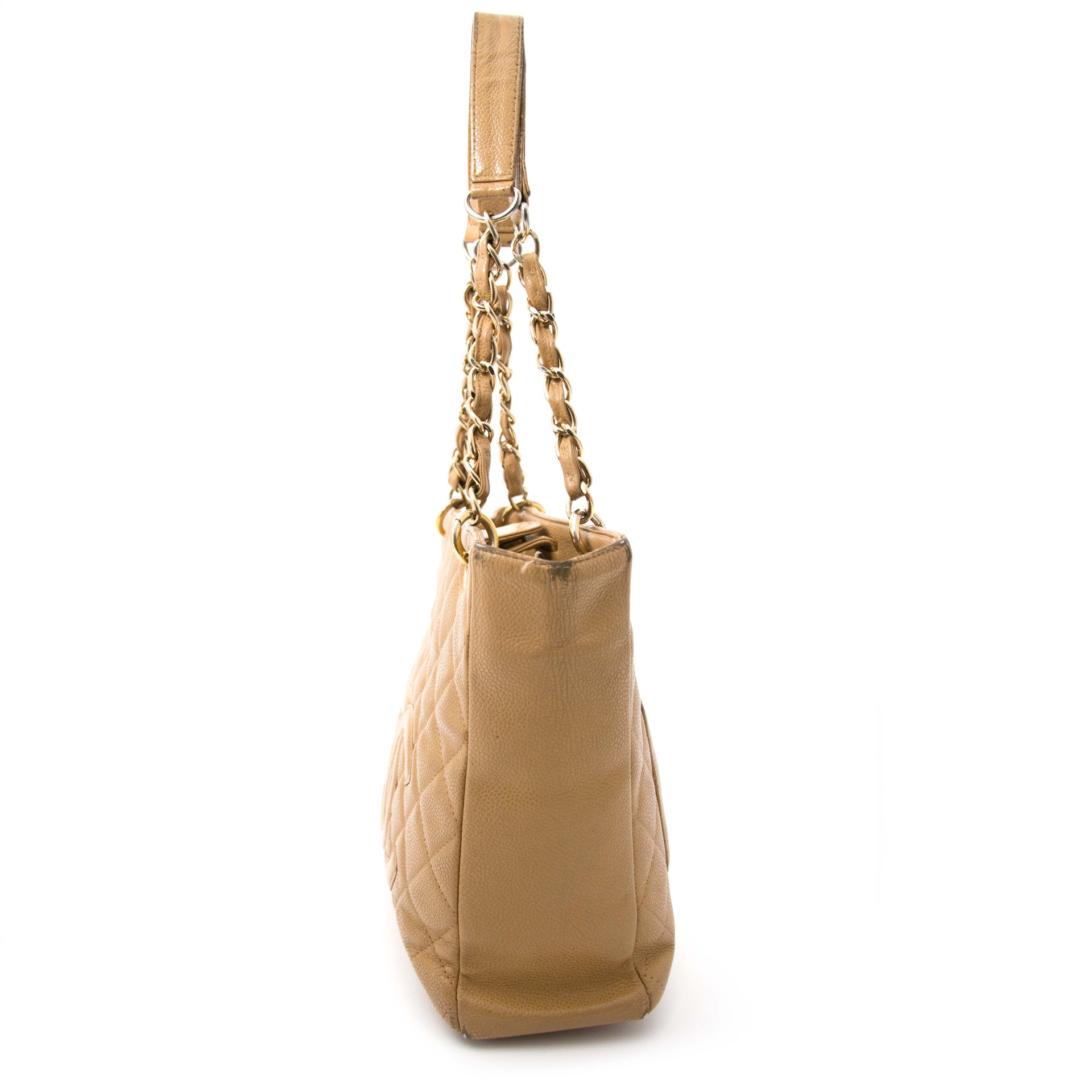 Chanel Brown Chain Handbag Buy authentic Chanel Brown Chain Handbag with CC signature online at Labellov Koop authentieke bruine Chanel handtas met CC signatuur online bij Labellov Achetez authentique Chanel sac à main avec CC signature chez Labellov