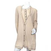 koop Chanel Beige Knitted Vest - Size 44 bij labellov aan de beste prijs