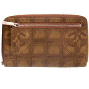 buy secondhand chanel monogram textile wallet at the right price at Labellov, online vintage webshop. Safe and secure shopping.
