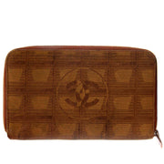 achetez en ligne chanel beige monogram textile wallet à un bon prix chez Labellov à Anvers, Belgique