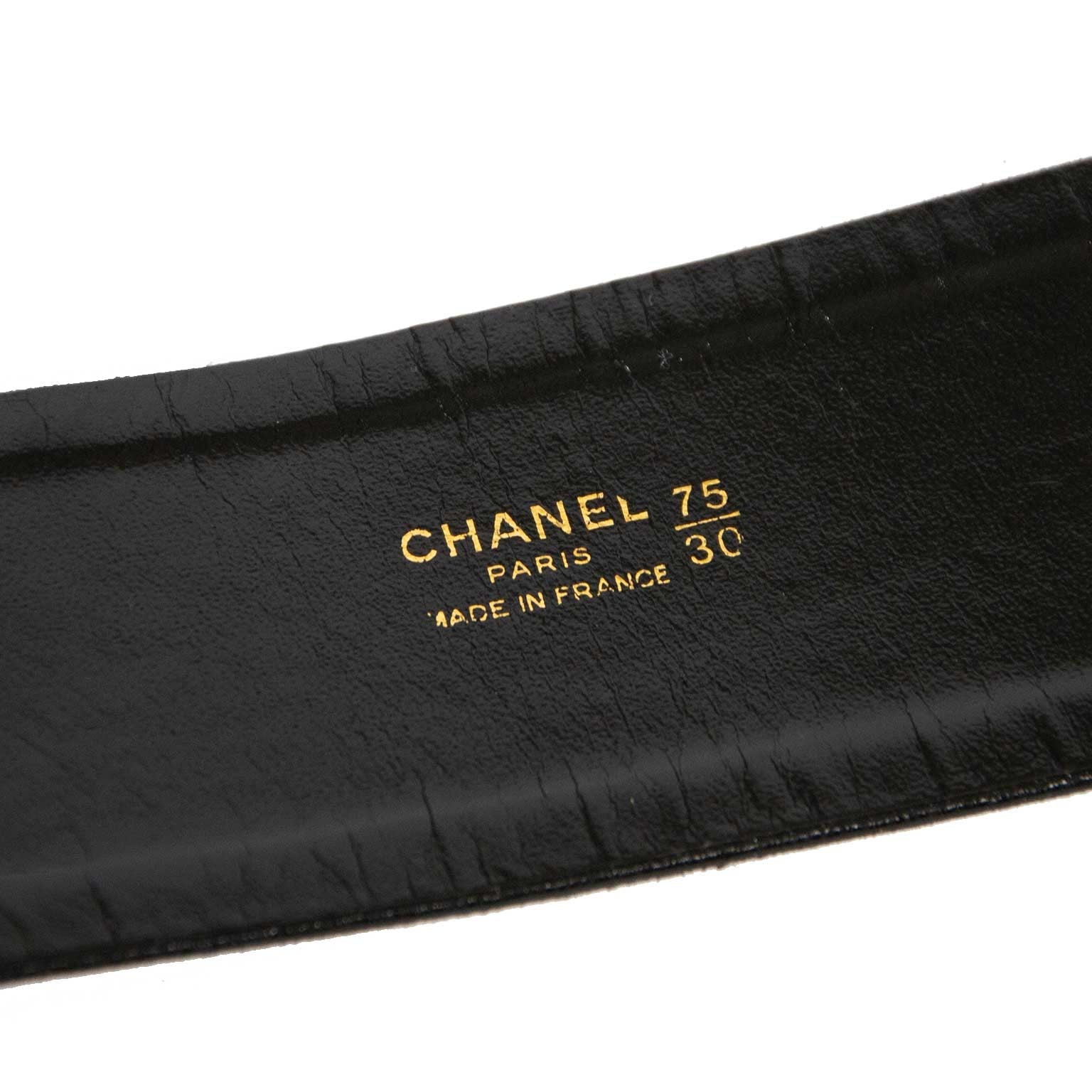 chanel black leather and chain belt now for sale at labellov vintage fashion webshop belgium