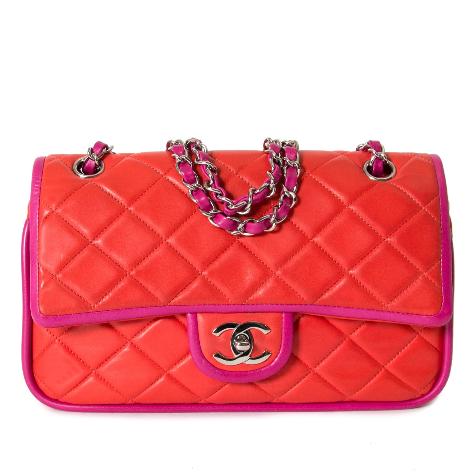 Chanel Bicolor Classic Flap Bag Medium now for sale at labellov vintage fashion webshop belgium