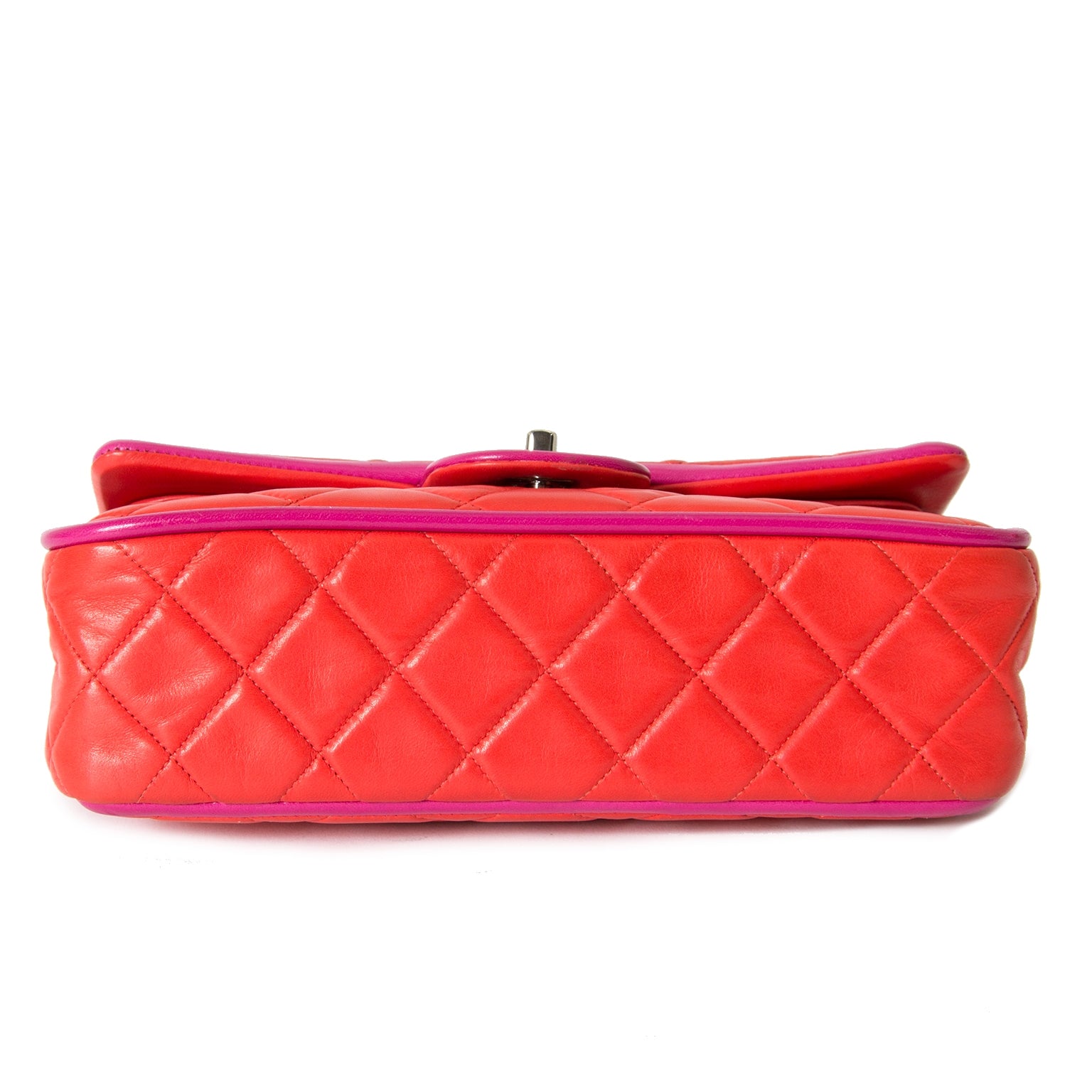 chanel bicolor classic flap bag medium à vendre seconde-à-main vintage webshop de mode labellov belgique