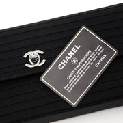 Koop nu de Chanel Black Flapbag Striped Fabric, ideale tasje om uit te gaan. Prachtige handtassen aan betaalbare prijzen, in hartje Antwerpen.