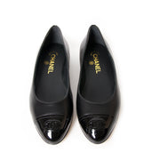 chanel black leather cap-toe ballerinas now for sale at labellov vintage fashion webshop belgium