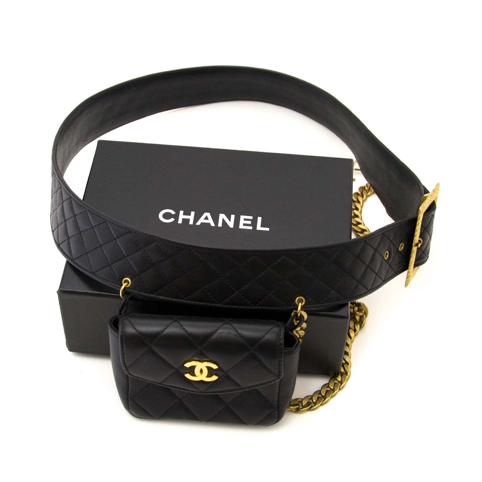 koop authentieke chanel riem tasje nu bij labellov vintage mode webshop belgië
