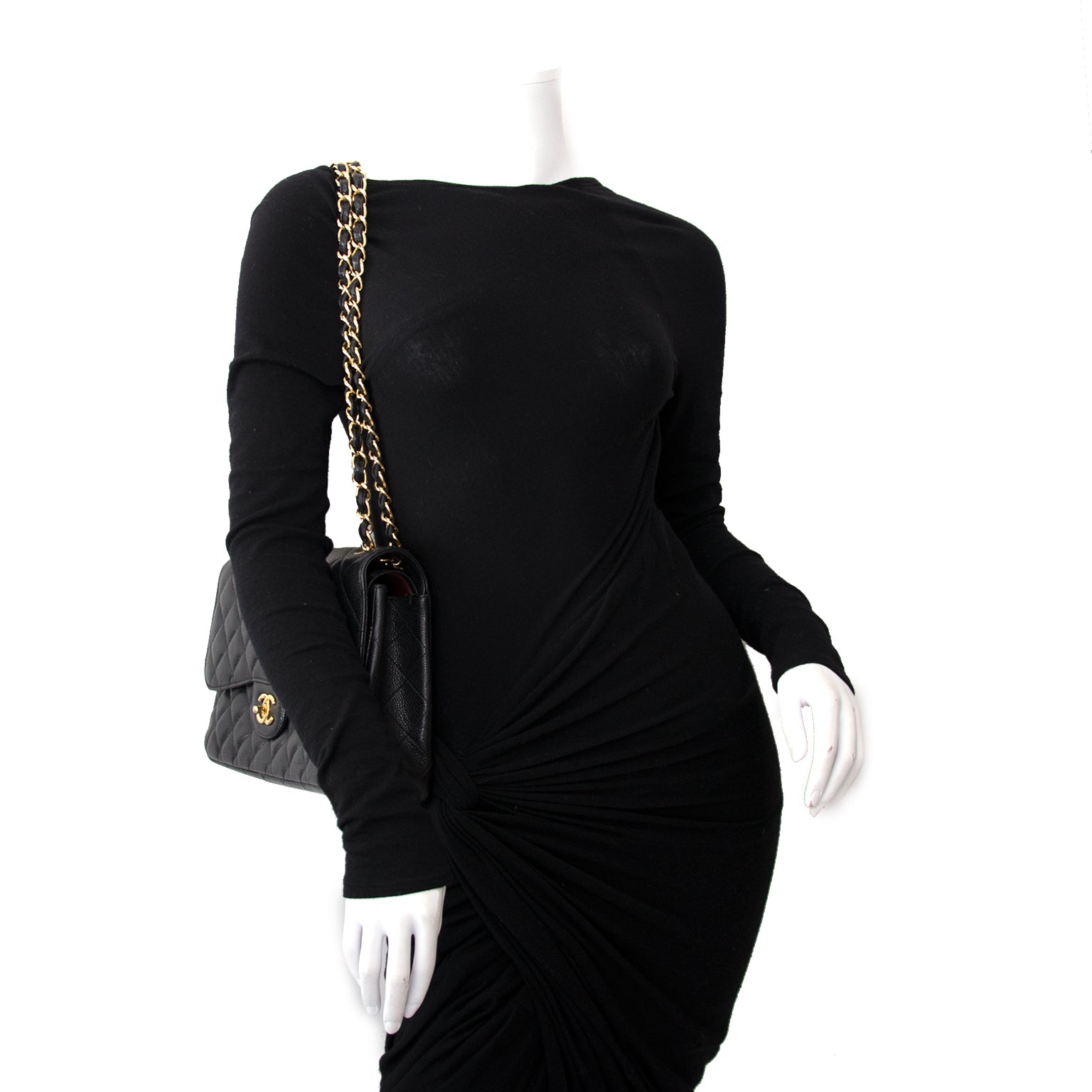 buy safe and secure online at labellov.com for the best price chanel flap bag
