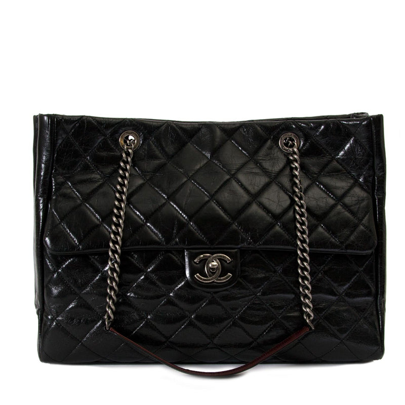 Chanel Glazed Calfskin Shopper Flap Tote te koop bij Labellov tweedehands luxe in Antwerpen