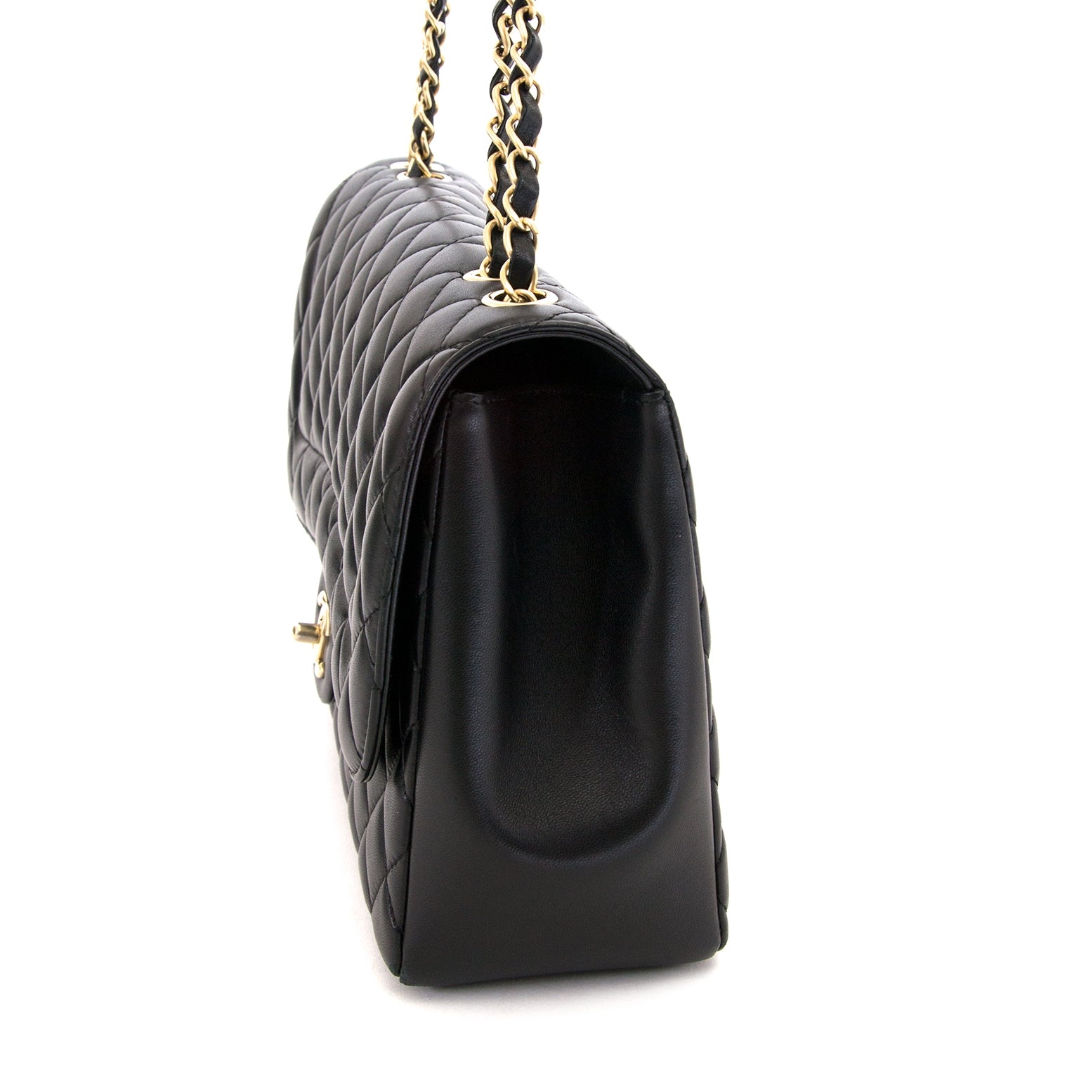 Chanel Mademoiselle Chic Black Flap Bag à Anvers chez Labellov