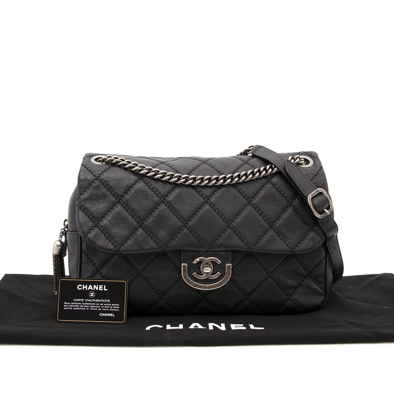 Bent u opzoek naar een Chanel Black Quilted Flap Bag?