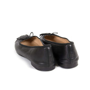 koop Chanel Black Cap Toe Flats - Size 39 bij labellov aan de beste prijs