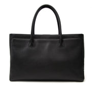 Prachtige Chanel Executive Cerf Tote tas te koop, perfecte staat voor dit designer item bij Labellov in Antwerpen.