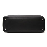 Achetez le Chanel Executive Cerf Tote Bag en ligne www.labellov.com, seconde main et vintage sacs.
