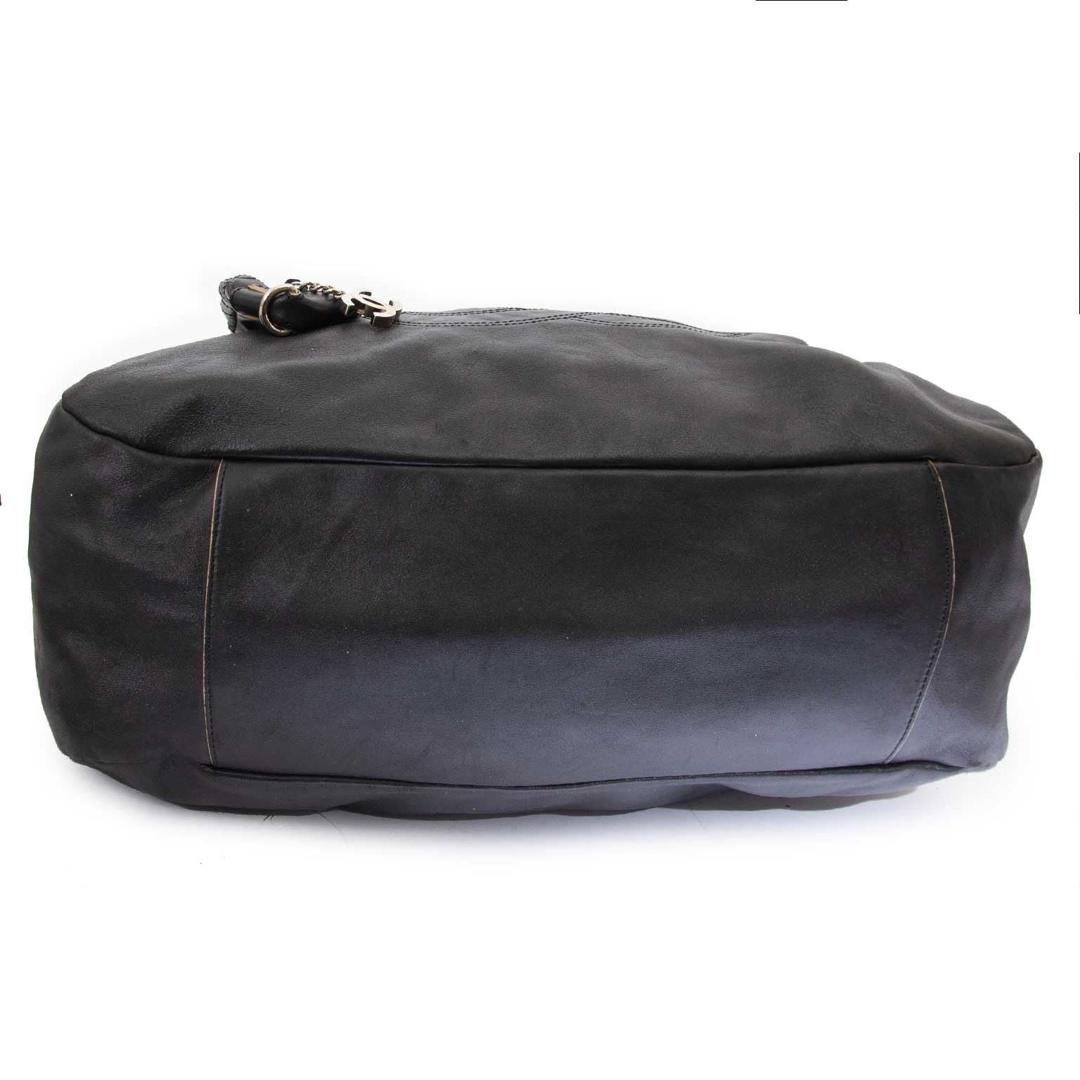 Are you interested in an authentic designer bag from Chanel? Buy safe and secure online.