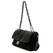 koop Chanel Black Quilted Leather Ultimate Stitch Flap Bag en betaal veilig online bij labellov