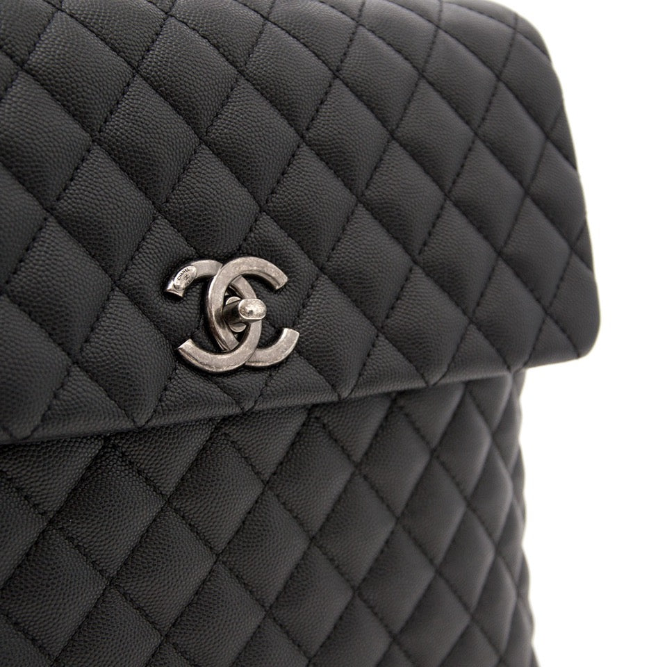 acheter en ligne pour le meilleur prix Brand New Chanel Coco Top Handle Bag Quilted Caviar Medium