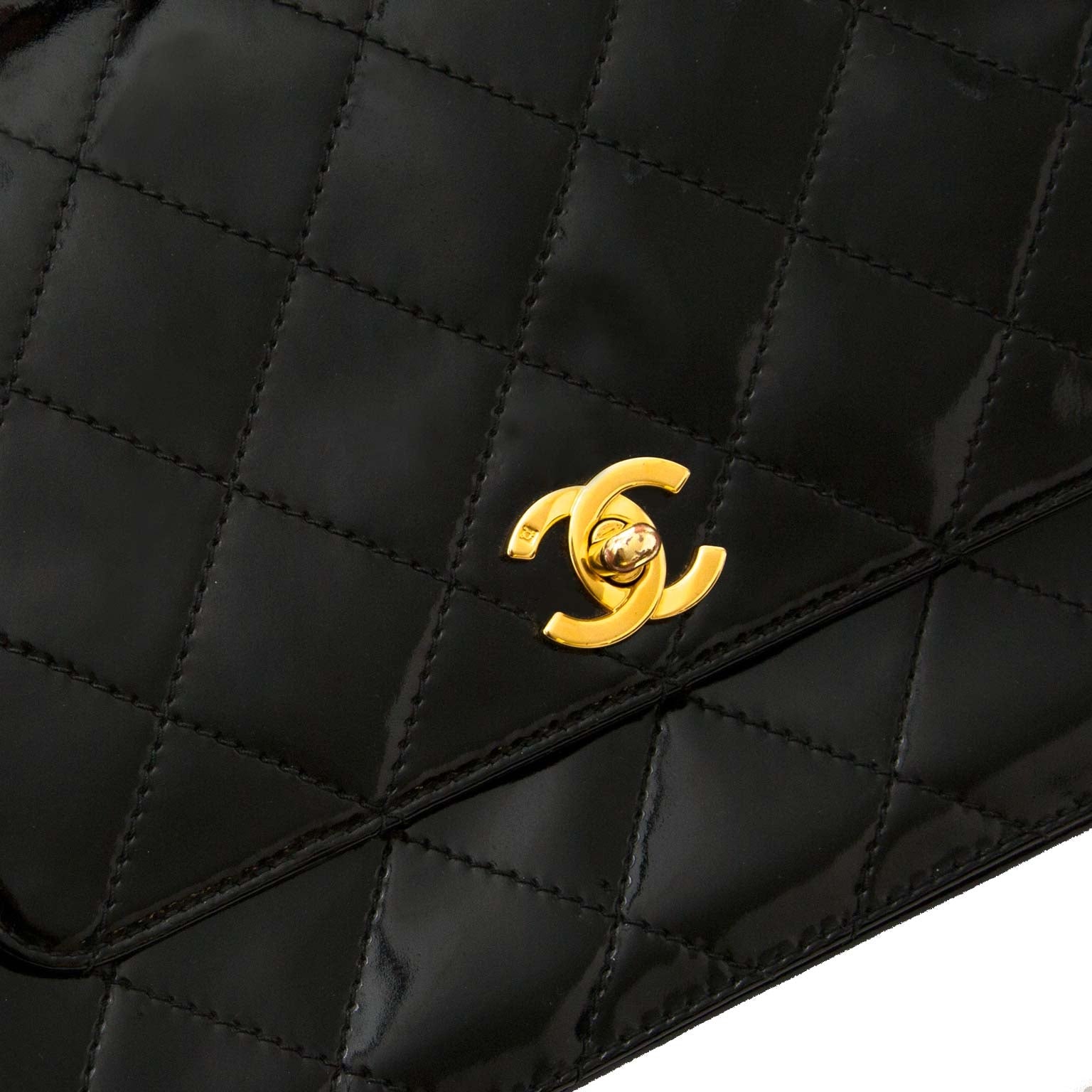 Chanel patent bags at Labellov vintage fashion webshop