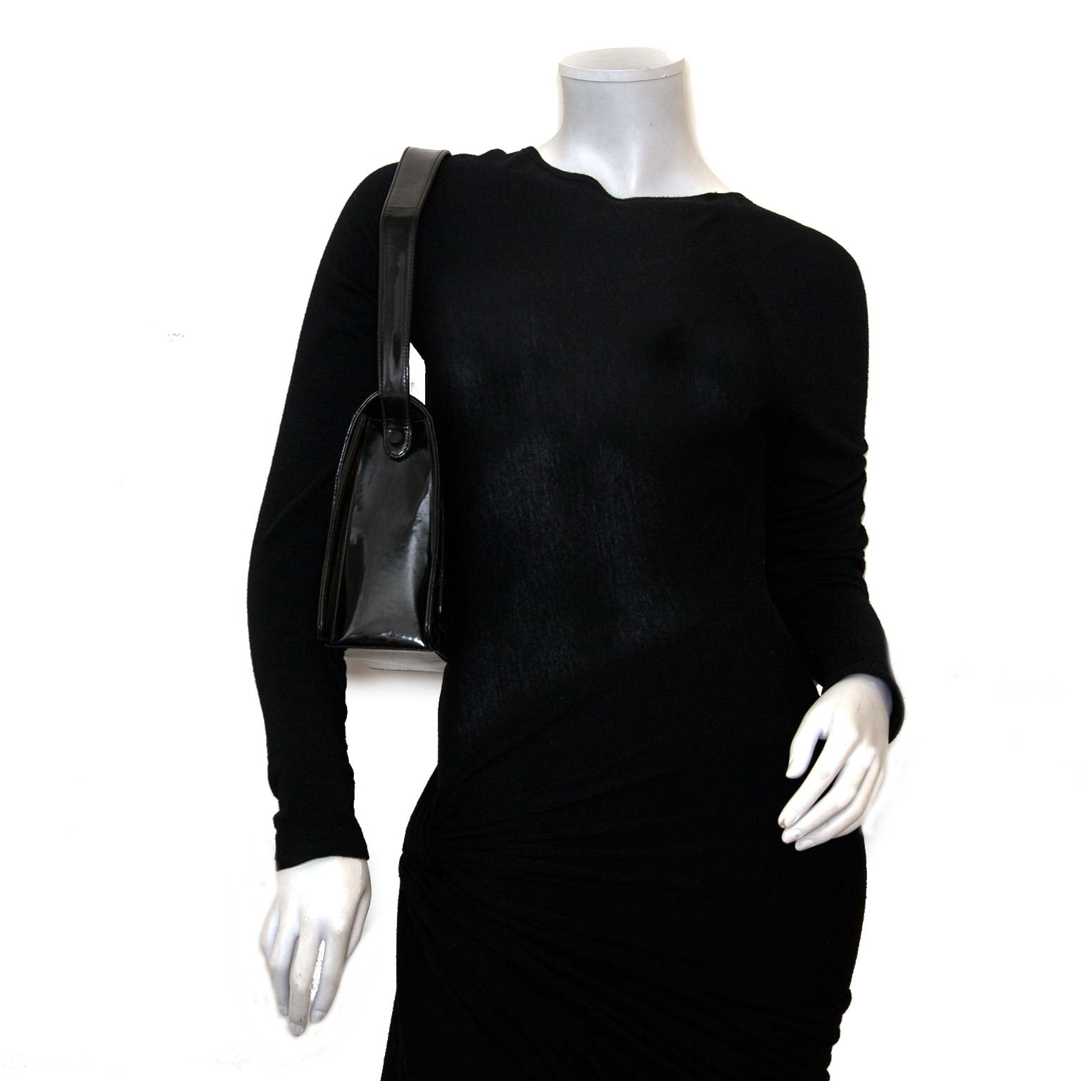 Koop authentieke Chanel tassen online bij Labellov vintage fashion webshop