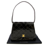 Labellov vintage fashion webshop Belgium with authentic chanel bags