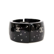 achetez Chanel Black Double C Bracelet chez labellov pour le meilleur prix