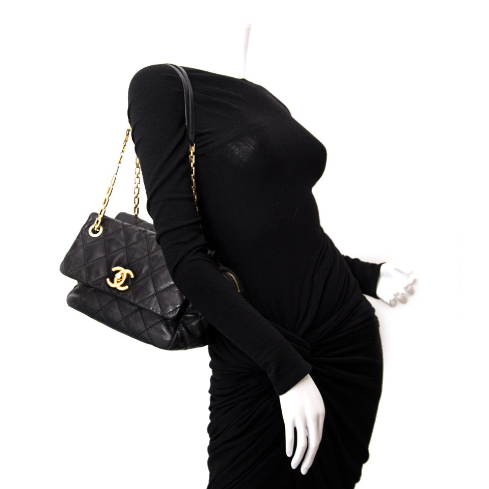 Acheter secur en ligne votre sac a mains Chanel Black Surpique Chain Bag