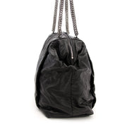 Achetez maintenant le Chanel Noir Limited Edition Metallic Shopping Sac, des prix raisonable pour seconde main et vintage designer pièces chez Labellov.