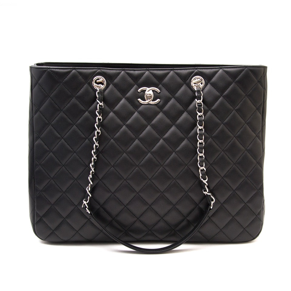 shop safe online at the best price Chanel Calfskin Shopper Tote 35cm PHW