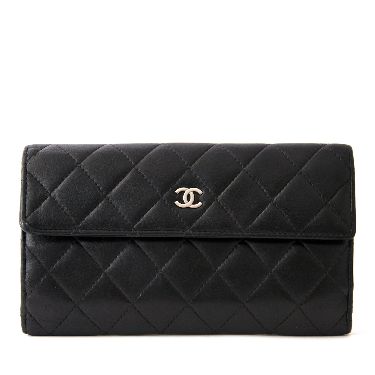 shop real real secondhand Chanel Classic Black Lambskin Wallet at the best price