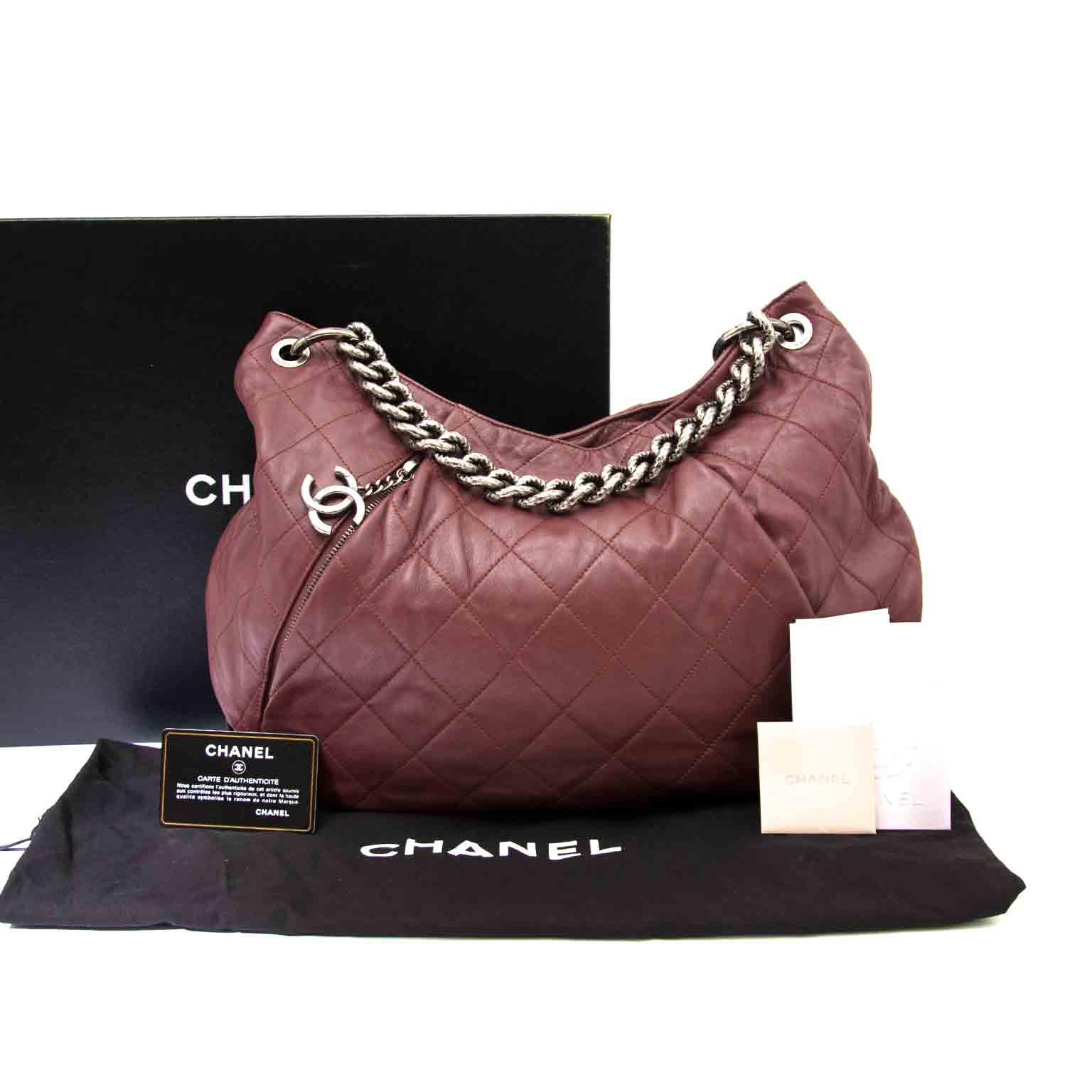 We buy and sell your secondhand luxury handbags from brands such as Chanel for the best price
