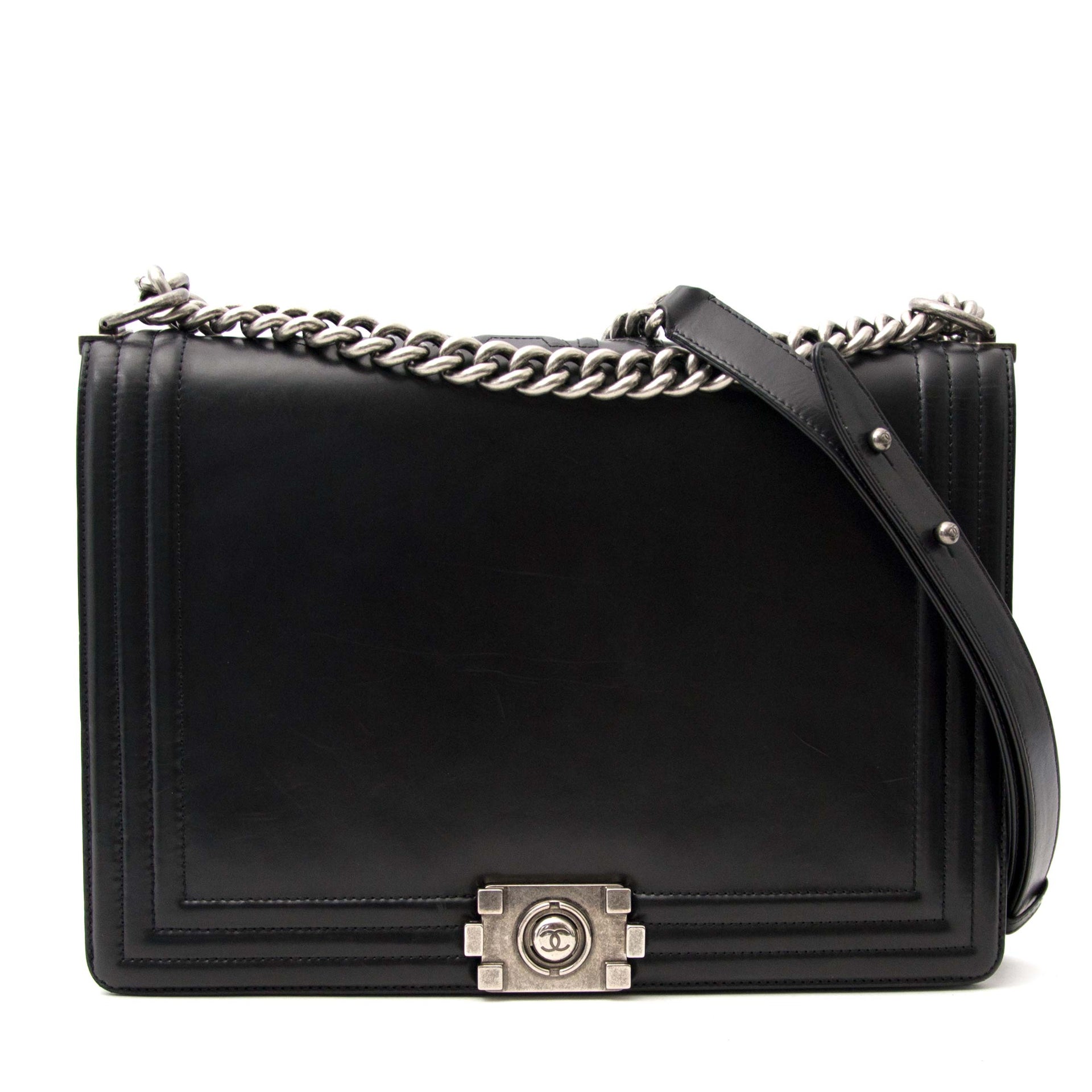 koop online aan de beste prijs Chanel Black Large Le Boy Flap Bag