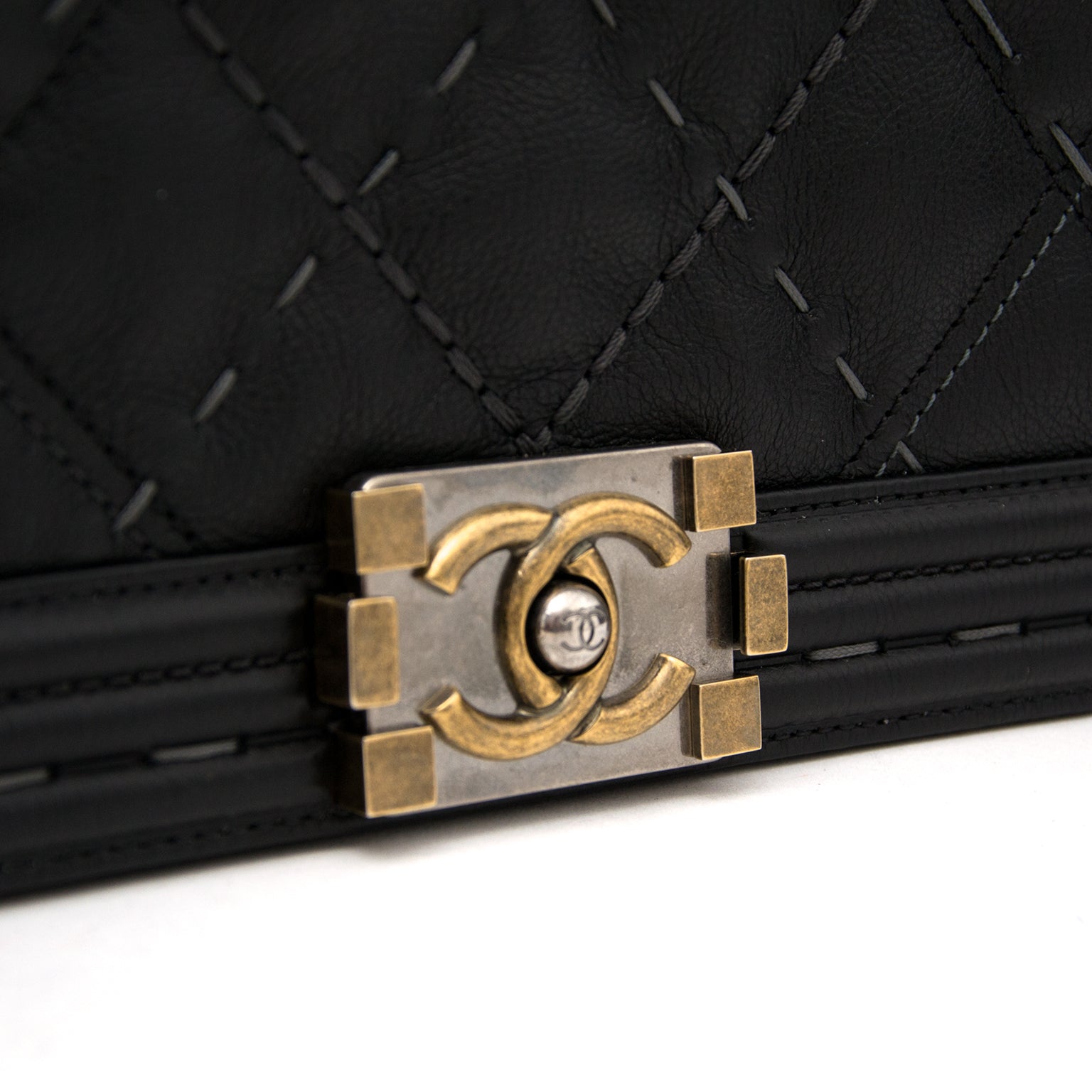 Chanel boy new medium black now online at labellov.com for the best price