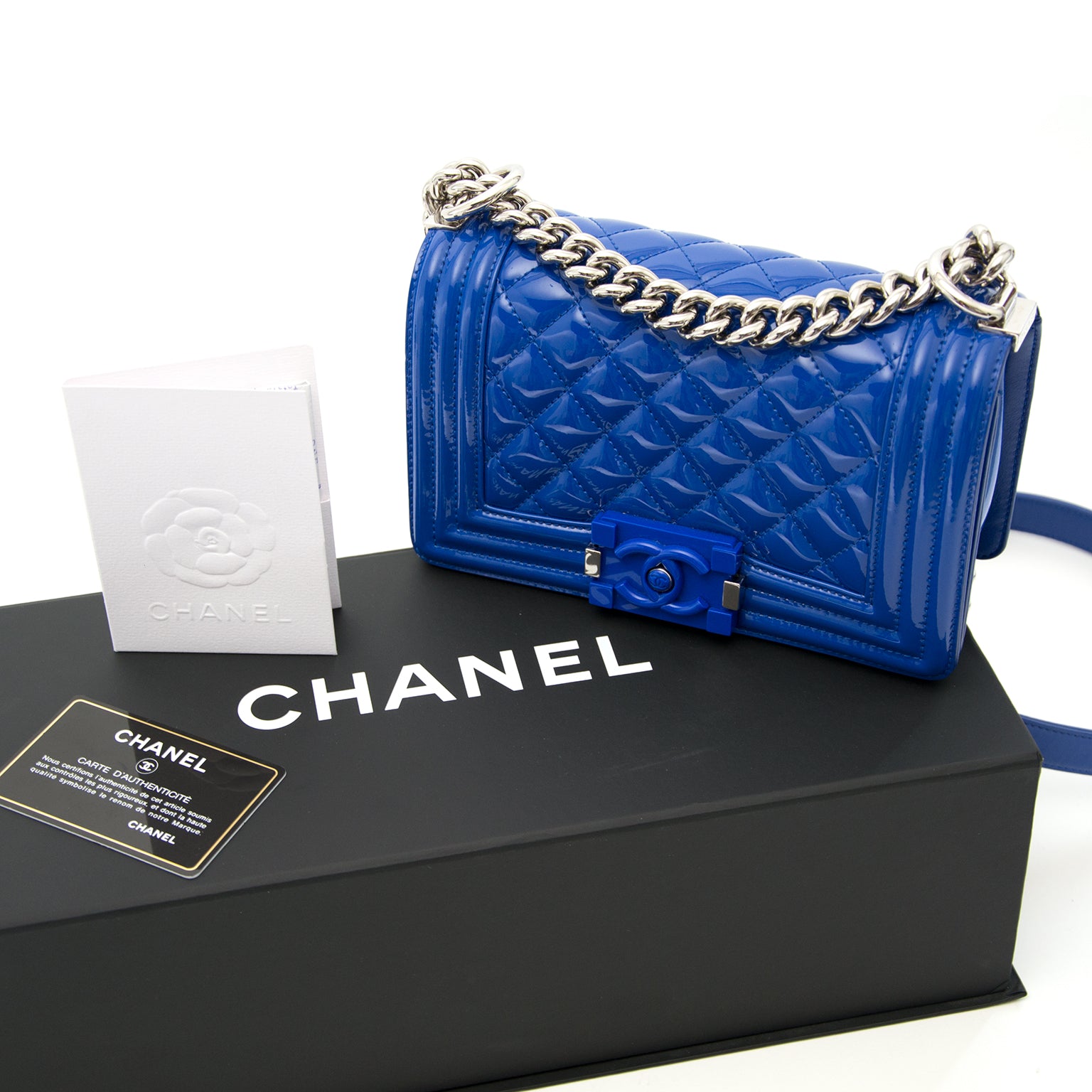 Chanel Patent Petrol Blue Boy Bag With Plexiglass CC Boy Clasp en ligne pour la meilleur prix
