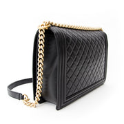 acheter en ligne comme neuf sac a main Chanel Large Black Lambskin Boy GHW comme neuf site en ligne labellov.com