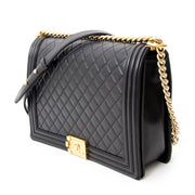 koop veilig online aan de beste prijs Chanel Large Black Lambskin Boy GHW online webshop labellov.com België, Antwerpen