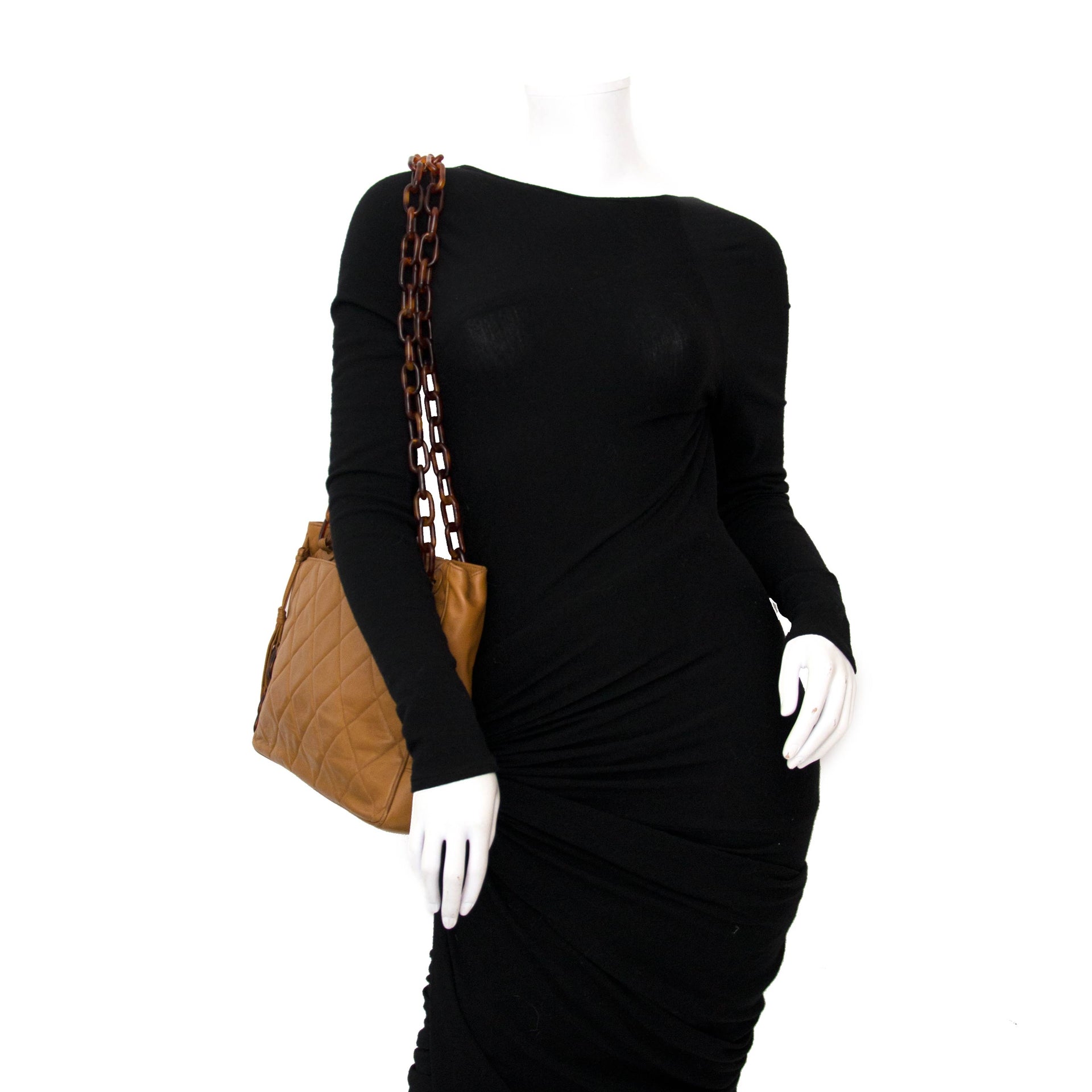 shop online at the best price your luxury Chanel Biscuit Shopping Tote at the best price