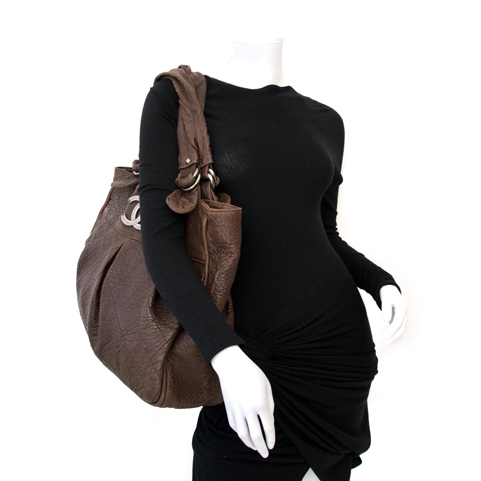 Nu online op labellov.com: Chanel Grote Bruine Lederen Shopper!