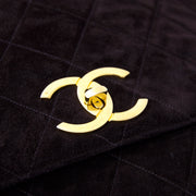 koop safe online at the best price secondhand Chanel Brown Suede Messenger Bag